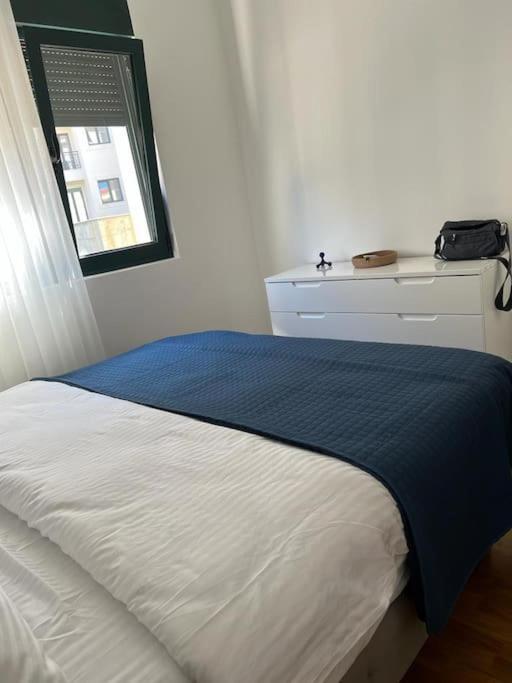 Modern Seaside Apartment With Balcony Tale Apartment Cattaro Esterno foto